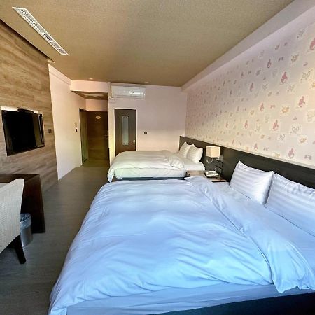 טאיצ'ונג Dlinn Hotel מראה חיצוני תמונה