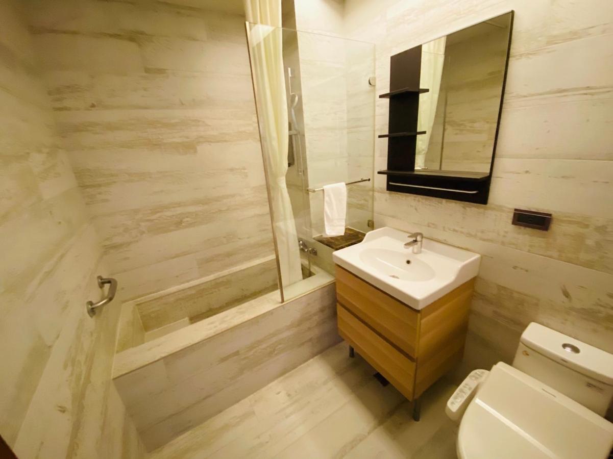 טאיצ'ונג Dlinn Hotel מראה חיצוני תמונה