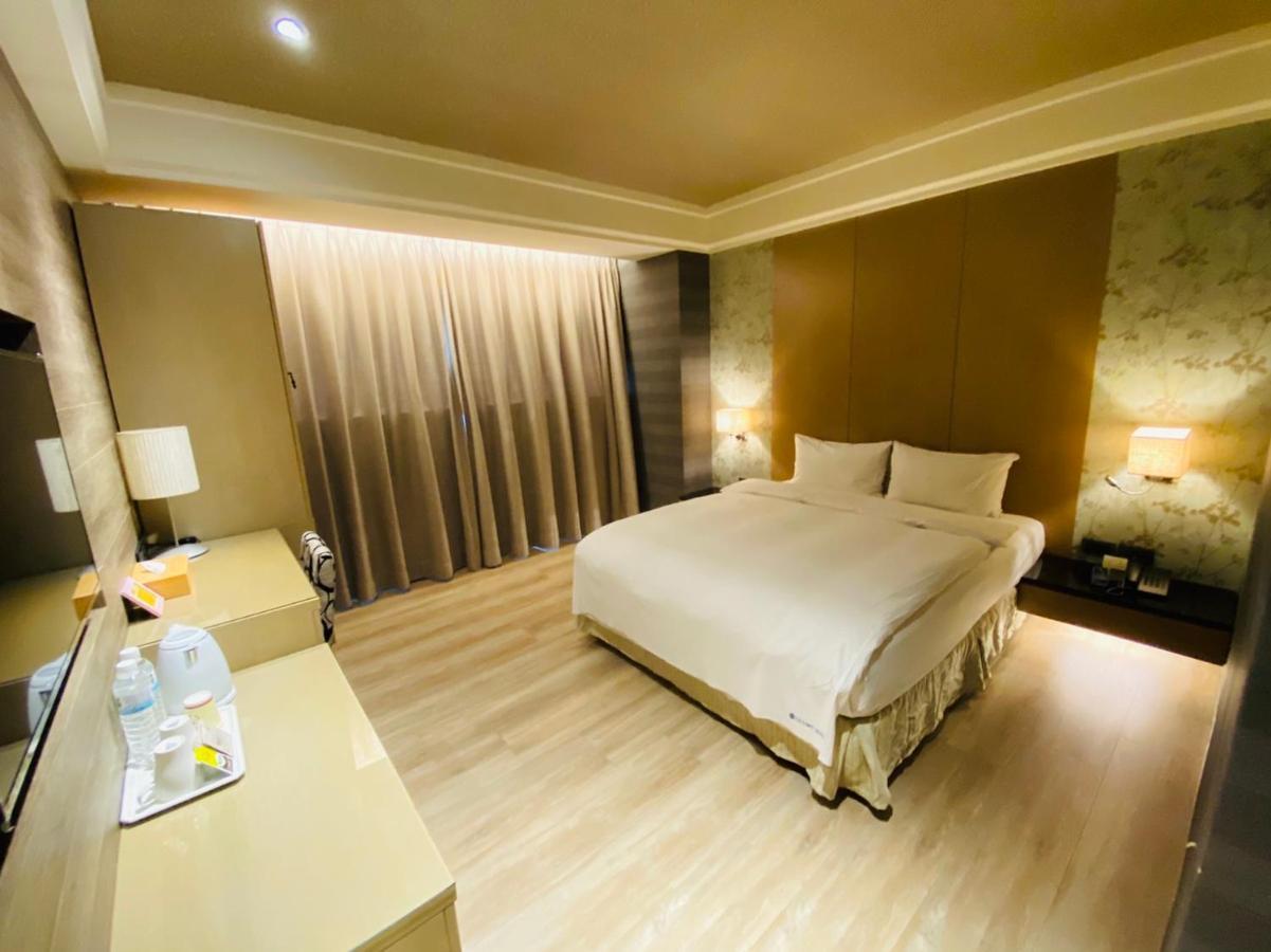טאיצ'ונג Dlinn Hotel מראה חיצוני תמונה