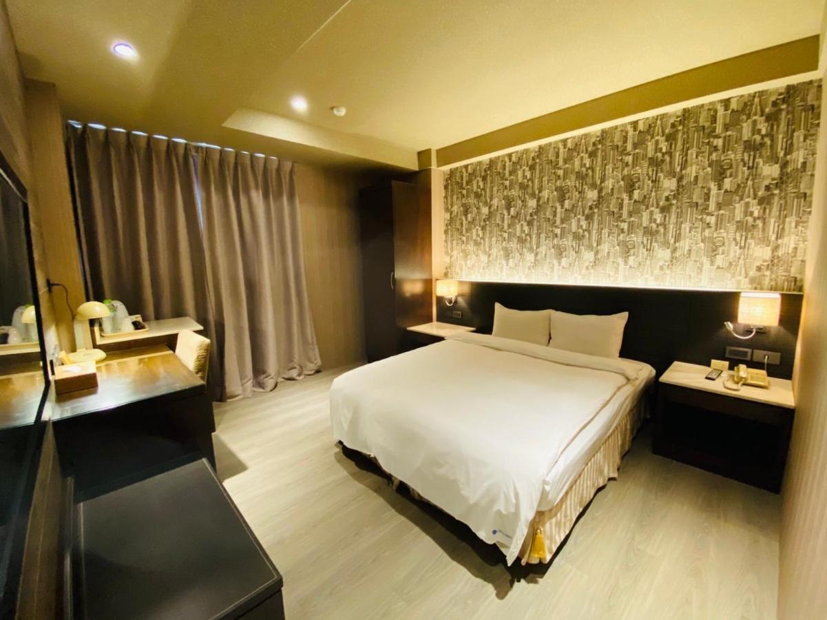 טאיצ'ונג Dlinn Hotel מראה חיצוני תמונה