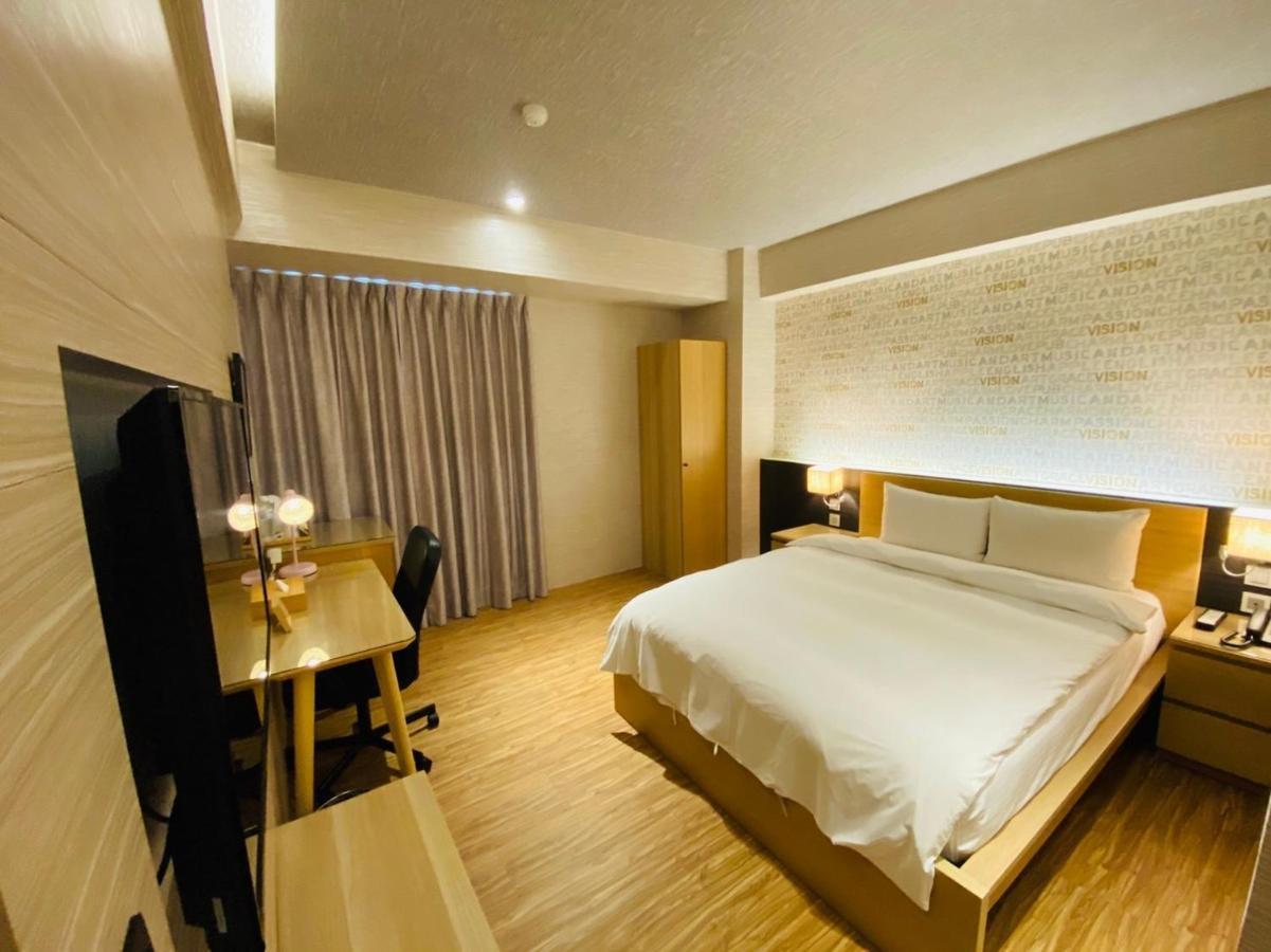 טאיצ'ונג Dlinn Hotel מראה חיצוני תמונה