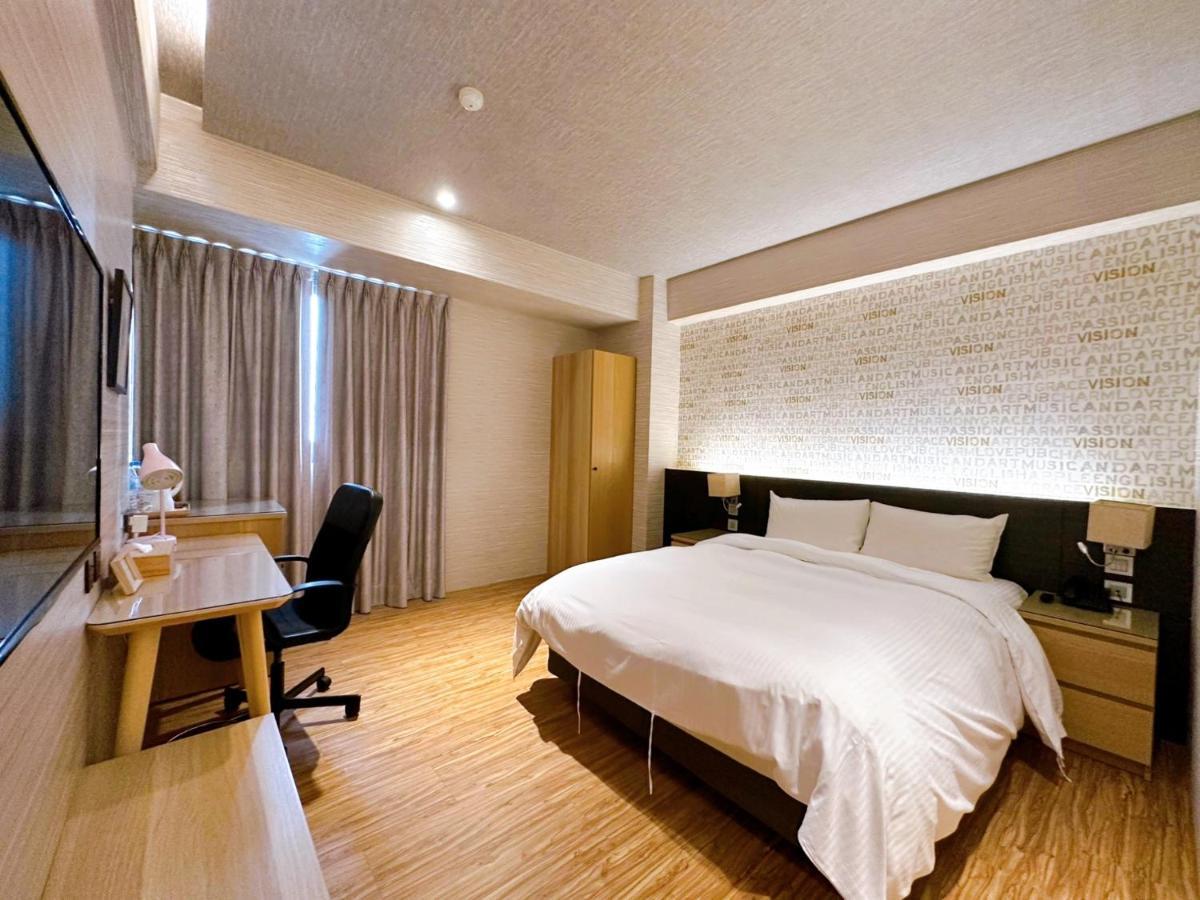 טאיצ'ונג Dlinn Hotel מראה חיצוני תמונה