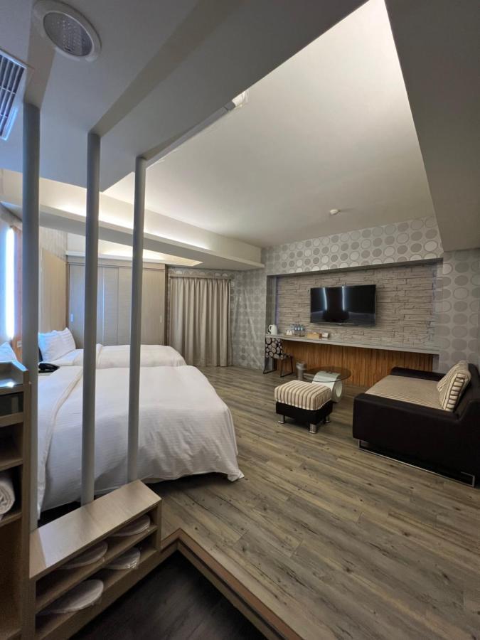 טאיצ'ונג Dlinn Hotel מראה חיצוני תמונה