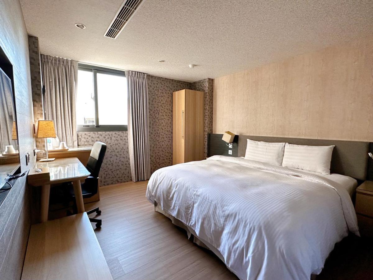 טאיצ'ונג Dlinn Hotel מראה חיצוני תמונה