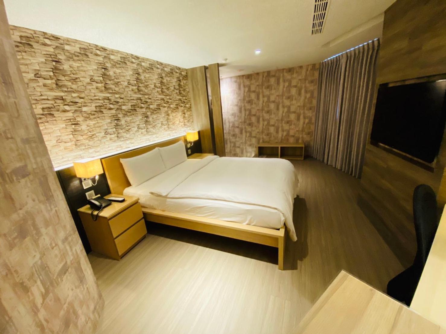טאיצ'ונג Dlinn Hotel מראה חיצוני תמונה