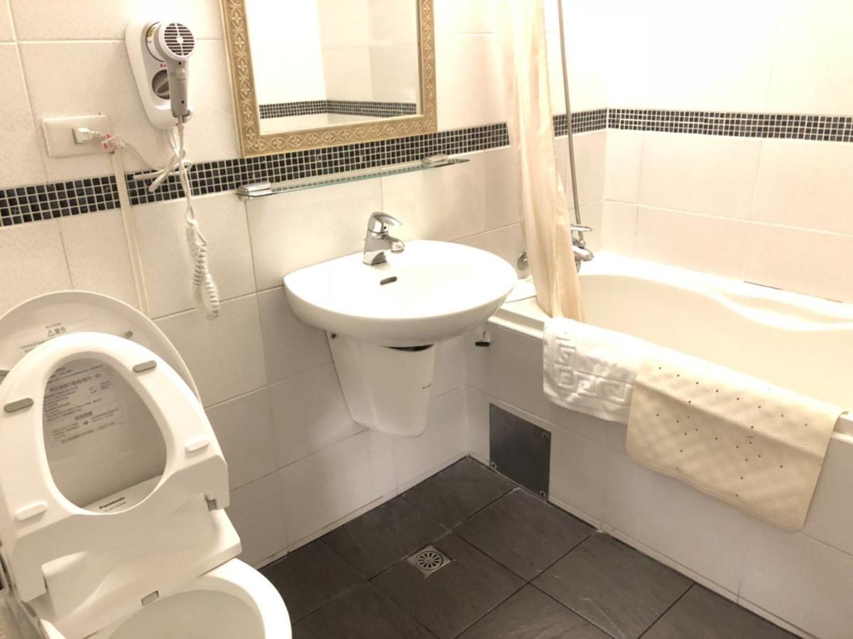 טאיצ'ונג Dlinn Hotel מראה חיצוני תמונה